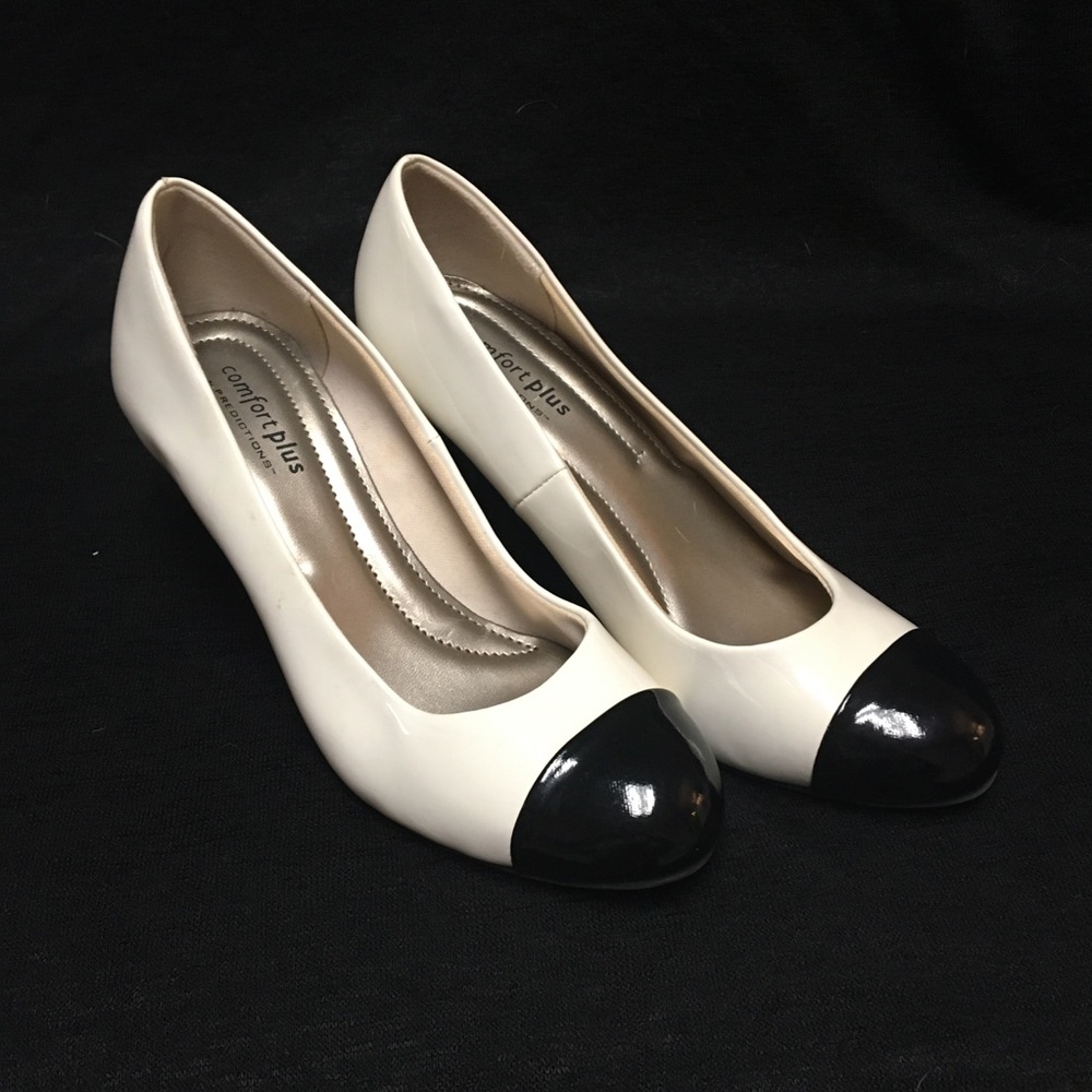 Comfort Plus by Predictions White and Black Heel